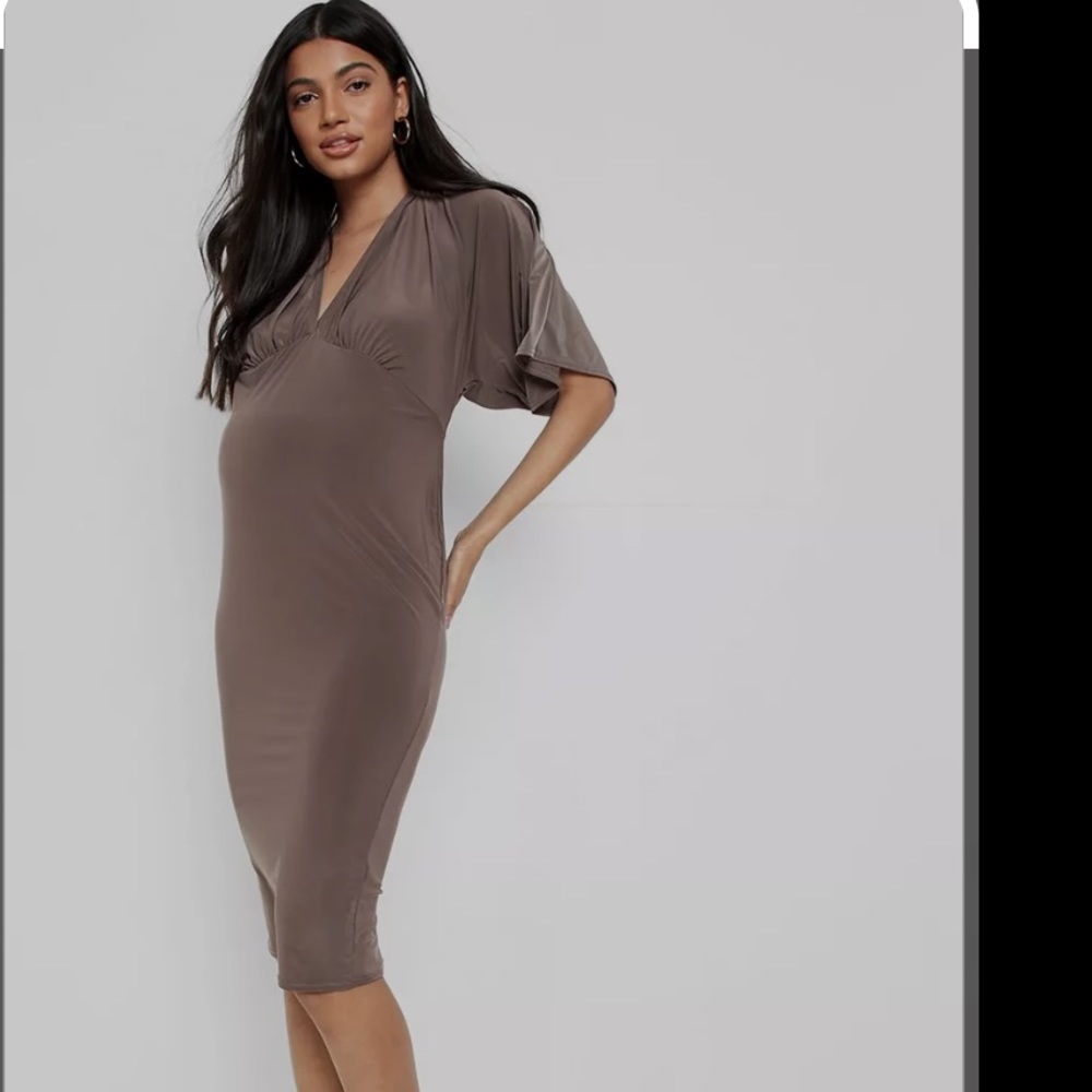 Boohoo lilac maternity batwing dress.